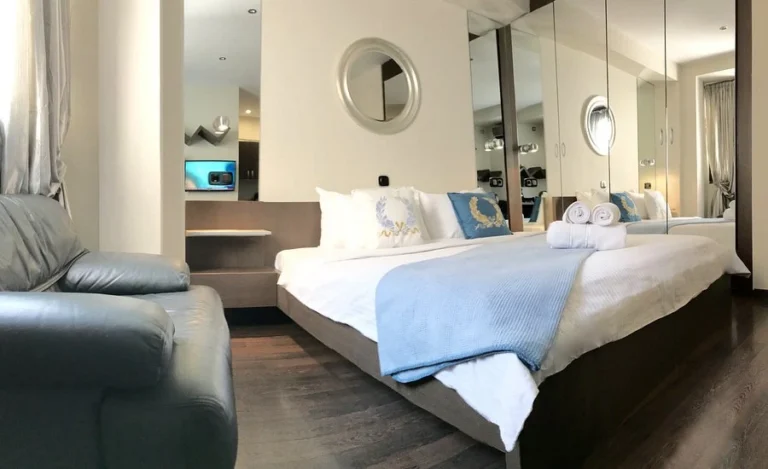 How to Plan a Luxury Suite Stay on a Budget: The 2026 Guide